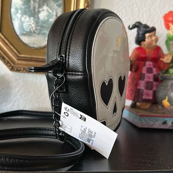 Claire’s Skull Candy White and Black Purse Long NWT - Picture 5 of 7